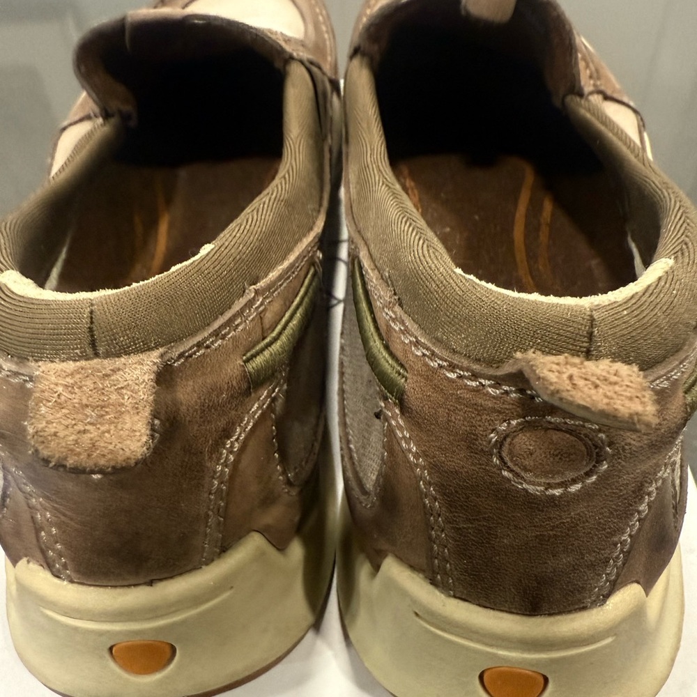 Men's Timberland Brown Slip-On Shoes 10.5 - Picture 3 of 4